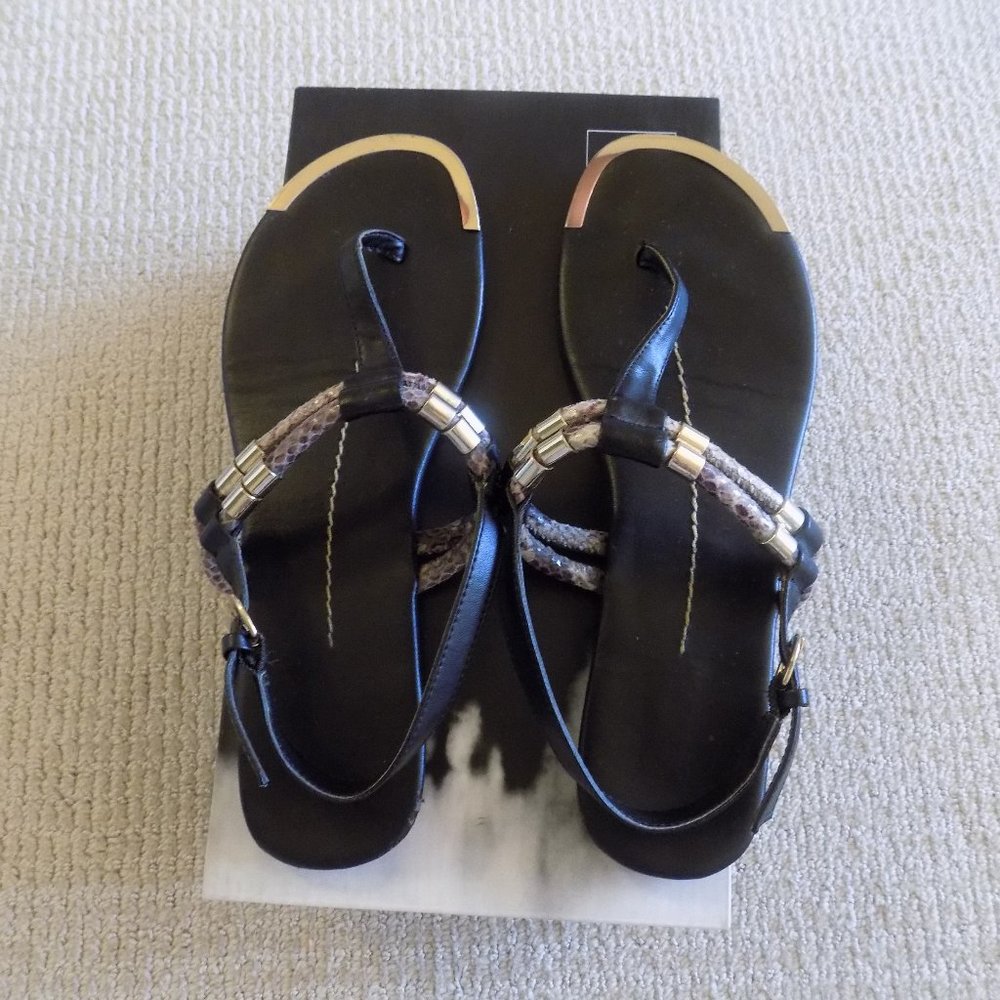 DV DOLCE VITA DARCIE BLACK STELLA SANDALS - Picture 5 of 6